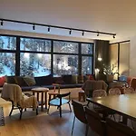Gora - For 22 Guests, пампорово, Rhodope Mountains Holiday home *