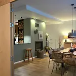 Gora - For 22 Guests, пампорово, Rhodope Mountains Holiday home