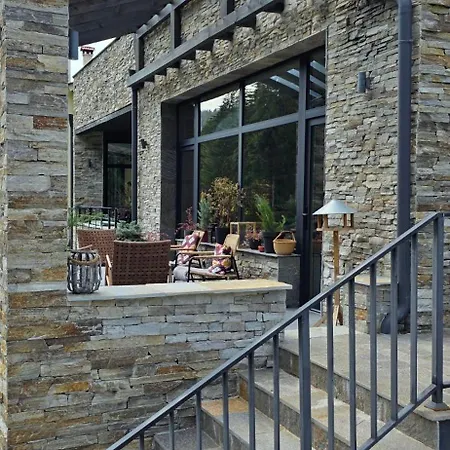 Gora - уютна планинска къща с гледка до зона пампорово Progled