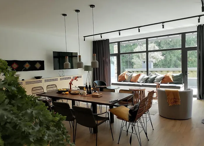 Gora - уютна планинска къща с гледка до зона пампорово * Progled