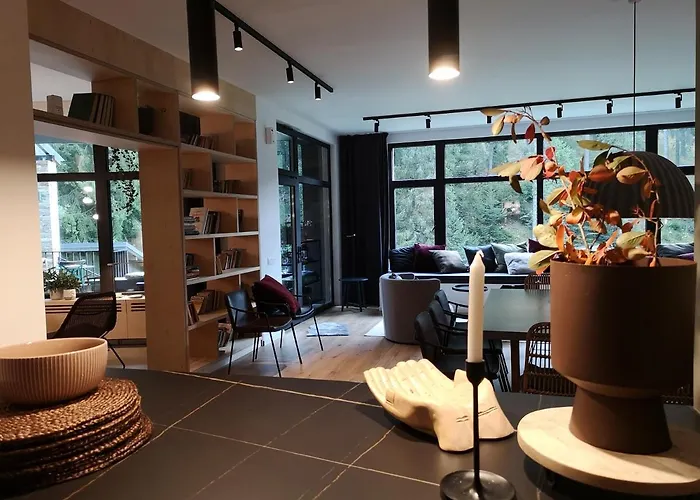 Gora - уютна планинска къща с гледка до зона пампорово *