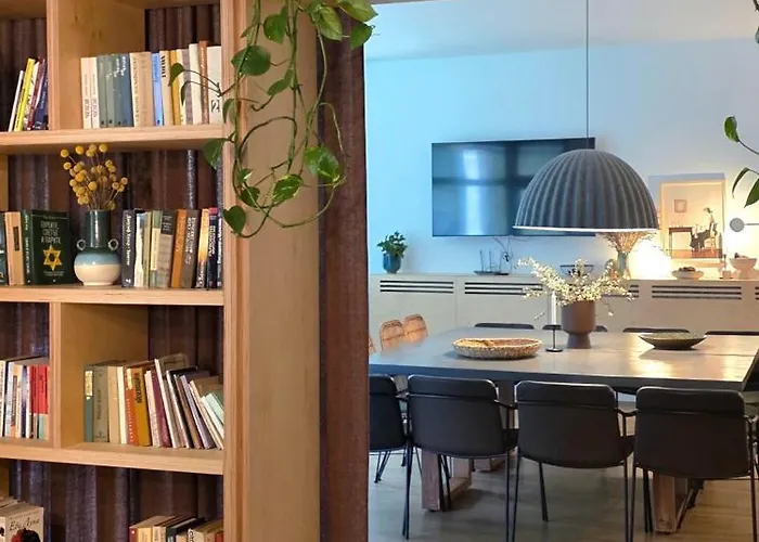 Gora - уютна планинска къща с гледка до зона пампорово *