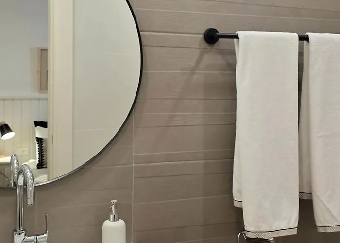 Gora - уютна планинска къща с гледка до зона пампорово